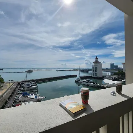 Straits Quay Marina Suites Penang By Aurorahomes